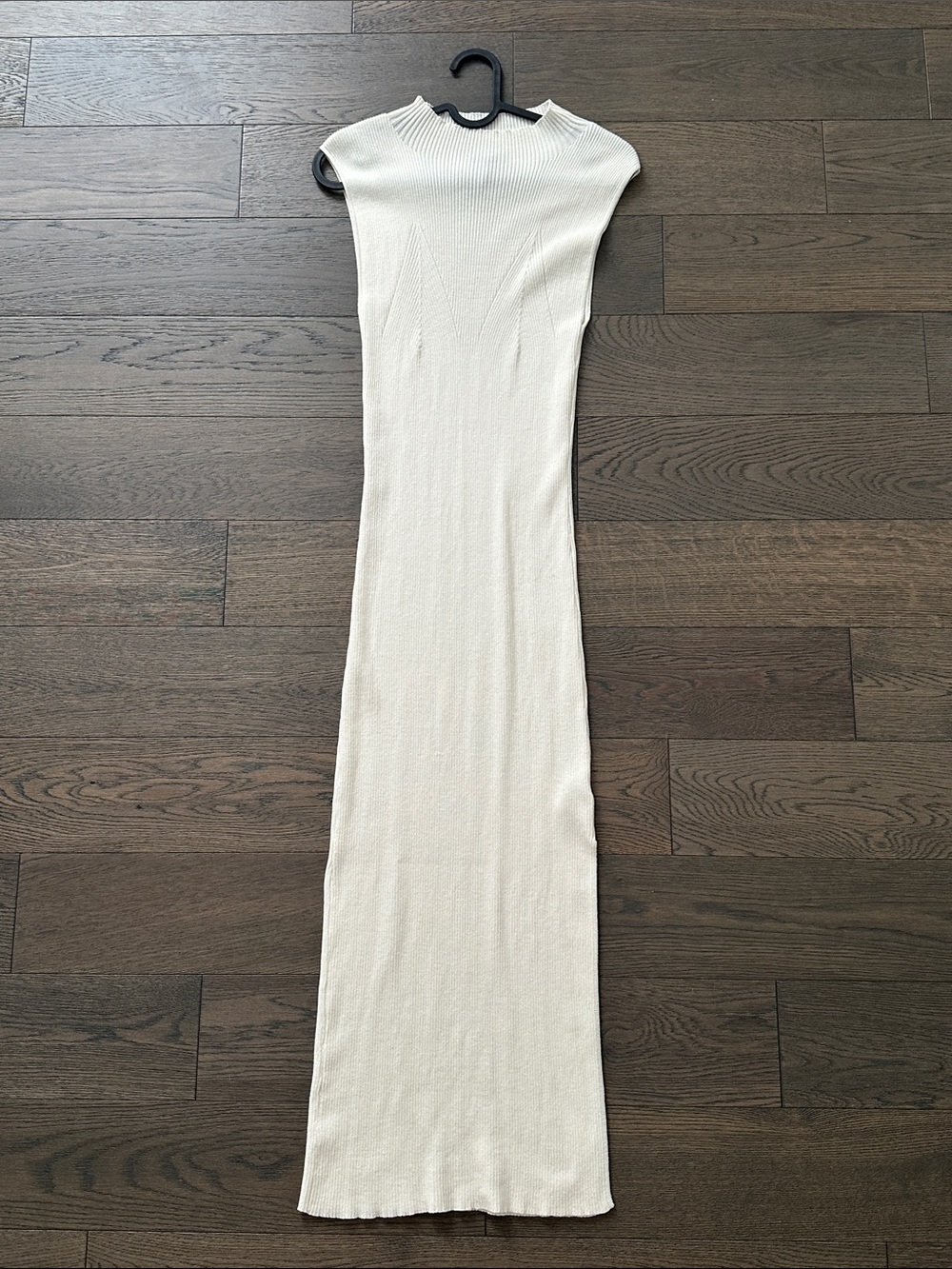 Dynamite Sleeveless Ribbed Maxi Dress in Cream
